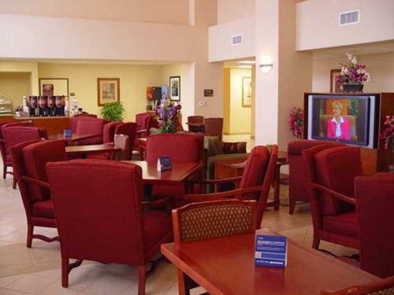 Hampton Inn & Suites Red Bluff Restaurant photo